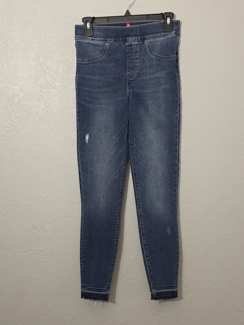 SPANX Distressed Ankle Skinny Jeans Womens Small Pull On Raw Hem Medium Wash - Picture 4 of 10